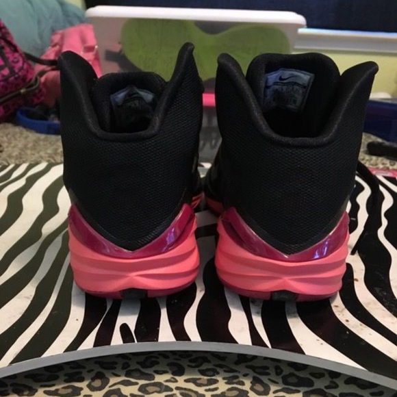 Nike Hyperdunk - Picture 3 of 3